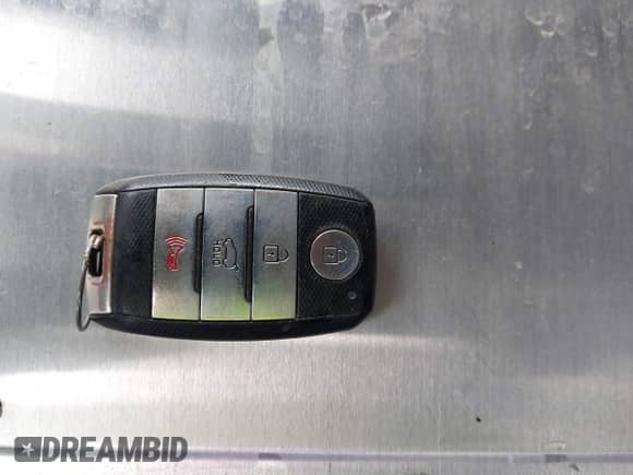 2016 Kia Sorento SXL с VIN 5XYPKDA14GG005861, выставлен на аукционе IAAI как лот 43380752 с пробегом 133 572 миль миль и . История ставок и продаж доступна на DreamBid. Изображение 11.