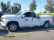 2024 Chevrolet Silverado 1500 LT z VIN 1GCPDKEK0RZ264580, wystawiony jako IAAI lot #43195118 z przebiegiem 28 820 mil mil oraz . Historia ofert i sprzedaży dostępna na DreamBid. Obrazek 14.