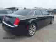 2019 Chrysler 300 Limited с VIN 2C3CCAEG1KH555817, выставлен на аукционе IAAI как лот 42795841 с пробегом 69 534 миль миль и . История ставок и продаж доступна на DreamBid. Изображение 4.