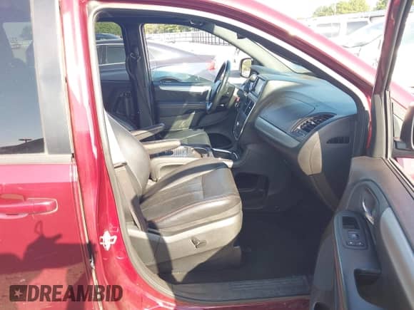 2018 Dodge Grand Caravan GT with VIN 2C4RDGEG7JR336746, listed as a IAAI auction lot 43191861 with 115,168 mi miles and . Bid and sale history available at DreamBid. Image 5.