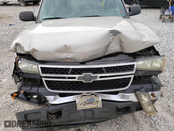 2006 Chevrolet Silverado 1500 Work Truck с VIN 3GCEK14V66G165728, выставлен на аукционе Copart как лот 61526273 с пробегом 212 701 миль миль и Списание • Salvage title. История ставок и продаж доступна на DreamBid. Изображение 12.