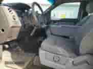 2012 Ford F-150 XL z VIN 1FTFX1EF6CFC04649, wystawiony jako Copart lot #83961305 z przebiegiem 250 597 mil mil oraz Czysty tytuł • Clean title. Historia ofert i sprzedaży dostępna na DreamBid. Obrazek 7.