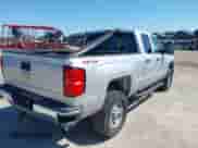 2016 Chevrolet Silverado 2500HD Work Truck z VIN 1GC2KUEG0GZ321171, wystawiony jako IAAI lot #42030973 z przebiegiem 202 173 mil mil oraz . Historia ofert i sprzedaży dostępna na DreamBid. Obrazek 4.