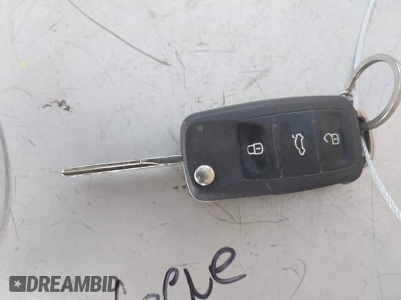 2012 Volkswagen Tiguan S с VIN WVGAV7AXXCW000191, выставлен на аукционе IAAI как лот 42316959 с пробегом 150 598 миль миль и . История ставок и продаж доступна на DreamBid. Изображение 11.