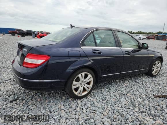 2008 Mercedes-Benz C 300 Sport z VIN WDDGF81X88F165011, wystawiony jako Copart lot #70551805 z przebiegiem 146 539 mil mil oraz Czysty tytuł • Clean title. Historia ofert i sprzedaży dostępna na DreamBid. Obrazek 3.