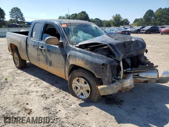 2013 Chevrolet Silverado 1500 LT z VIN 1GCRKSE77DZ208042, wystawiony jako Copart lot #81899435 z przebiegiem Nie podano mil oraz Szkoda całkowita • Salvage title. Historia ofert i sprzedaży dostępna na DreamBid. Obrazek 4.