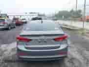 2018 Hyundai Elantra SEL с VIN KMHD84LF2JU588202, выставлен на аукционе IAAI как лот 42879411 с пробегом 67 570 миль миль и . История ставок и продаж доступна на DreamBid. Изображение 16.