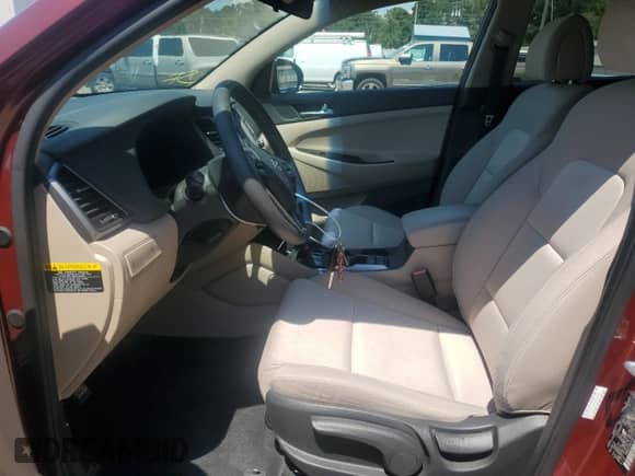 2016 Hyundai Tucson SE with VIN KM8J23A41GU136511, listed as a Copart auction lot 70996135 with 39,912 mi miles and Salvage title. Bid and sale history available at DreamBid. Image 7.