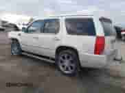 2009 Cadillac Escalade с VIN 1GYFK232X9R267887, выставлен на аукционе IAAI как лот 41295777 с пробегом Не указан миль и . История ставок и продаж доступна на DreamBid. Изображение 3.
