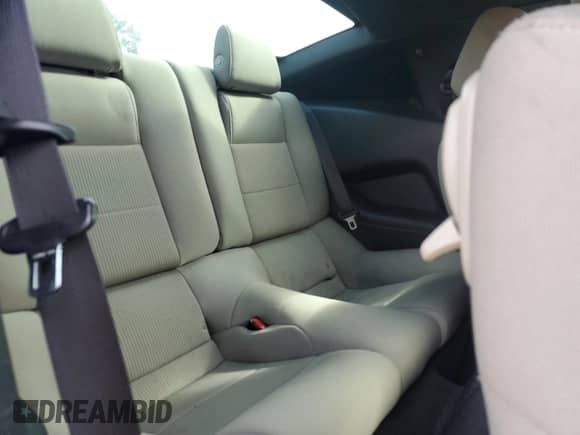 2014 Ford Mustang V6 with VIN 1ZVBP8AM0E5332886, listed as a Copart auction lot 80870145 with 177,165 mi miles and Salvage title. Bid and sale history available at DreamBid. Image 10.