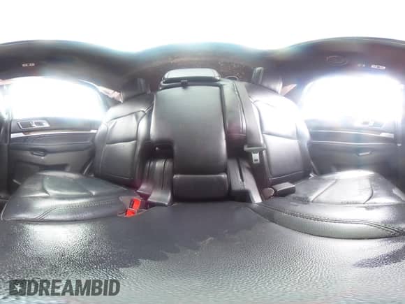 2018 Ford Explorer Limited z VIN 1FM5K8F81JGB67046, wystawiony jako IAAI lot #43290276 z przebiegiem Nie podano mil oraz . Historia ofert i sprzedaży dostępna na DreamBid. Obrazek 21.