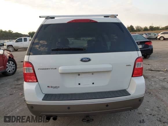 2005 Ford Freestyle SEL с VIN 1FMZK02165GA40150, выставлен на аукционе IAAI как лот 43371974 с пробегом 165 342 миль миль и . История ставок и продаж доступна на DreamBid. Изображение 17.