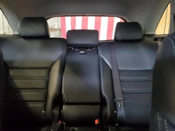 2016 Kia Sorento EX z VIN 5XYPHDA1XGG040595, wystawiony jako Copart lot #61464985 z przebiegiem 110 896 mil mil oraz Szkoda całkowita • Salvage title. Historia ofert i sprzedaży dostępna na DreamBid. Obrazek 10.