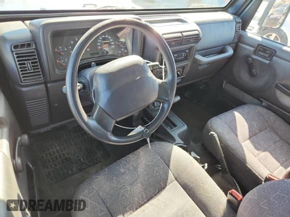 2001 Jeep Wrangler SE with VIN 1J4FA29PX1P372693, listed as a Copart auction lot 83862835 with 132,933 mi miles and Clean title. Bid and sale history available at DreamBid. Image 8.