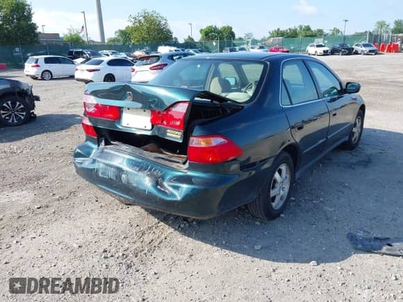 2000 Honda Accord SE с VIN JHMCG6697YC014133, выставлен на аукционе IAAI как лот 42682048 с пробегом 102 485 миль миль и . История ставок и продаж доступна на DreamBid. Изображение 4.