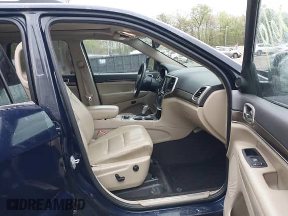 2017 Jeep Grand Cherokee Limited z VIN 1C4RJFBTXHC964565, wystawiony jako IAAI lot #42073619 z przebiegiem 103 410 mil mil oraz . Historia ofert i sprzedaży dostępna na DreamBid. Obrazek 5.