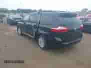 2017 Toyota Sienna XLE with VIN 5TDYZ3DC3HS771320, listed as a IAAI auction lot 43291826 with 106,565 mi miles and . Bid and sale history available at DreamBid. Image 3.