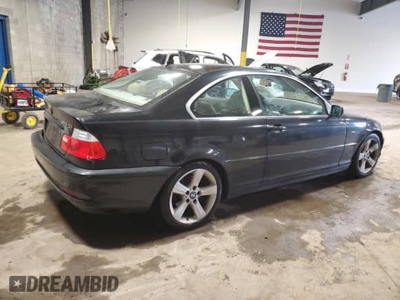 2004 BMW 3 Series 325Ci with VIN WBABD33424PL04972, listed as a Copart auction lot 90369695 with 76,476 mi miles and Salvage title. Bid and sale history available at DreamBid. Image 3.