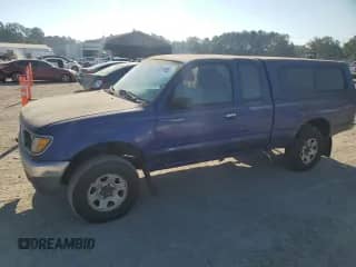 1995 Toyota Tacoma z VIN 4TAUN73C1SZ021791, wystawiony jako Copart lot #84751905 z przebiegiem 269 859 mil mil oraz Czysty tytuł • Clean title. Historia ofert i sprzedaży dostępna na DreamBid. Obrazek 1.