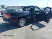 2000 Chevrolet Silverado 1500 LS with VIN 1GCEC14W7YZ147831, listed as a IAAI auction lot 42386307 with Not provided miles and . Bid and sale history available at DreamBid. Image 4.