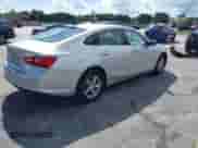 2017 Chevrolet Malibu LS z VIN 1G1ZB5ST0HF290568, wystawiony jako IAAI lot #43542460 z przebiegiem 61 373 mil mil oraz . Historia ofert i sprzedaży dostępna na DreamBid. Obrazek 4.