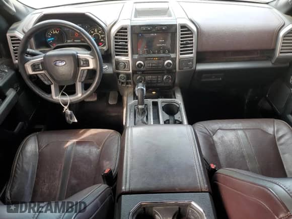 2016 Ford F-150 XLT z VIN 1FTEW1EG3GFB98838, wystawiony jako Copart lot #81640485 z przebiegiem 164 083 mil mil oraz Szkoda całkowita • Salvage title. Historia ofert i sprzedaży dostępna na DreamBid. Obrazek 8.