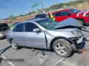 2004 Honda Accord LX с VIN JHMCM56344C030654, выставлен на аукционе IAAI как лот 42997262 с пробегом Не указан миль и . История ставок и продаж доступна на DreamBid. Изображение 14.