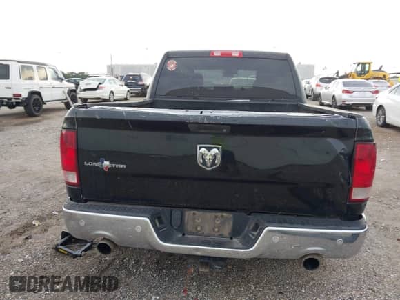 2017 Ram 1500 Big Horn z VIN 3C6RR6LT0HG738255, wystawiony jako IAAI lot #43110596 z przebiegiem 188 232 mil mil oraz . Historia ofert i sprzedaży dostępna na DreamBid. Obrazek 16.