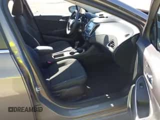 2017 Chevrolet Cruze LT с VIN 3G1BE6SM4HS533706, выставлен на аукционе IAAI как лот 43456014 с пробегом 112 481 миль миль и . История ставок и продаж доступна на DreamBid. Изображение 5.