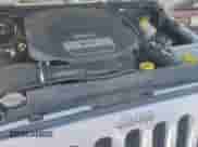 2014 Jeep Wrangler Sahara z VIN 1C4AJWBG3EL197444, wystawiony jako Copart lot #64733055 z przebiegiem 193 278 mil mil oraz Czysty tytuł • Clean title. Historia ofert i sprzedaży dostępna na DreamBid. Obrazek 7.