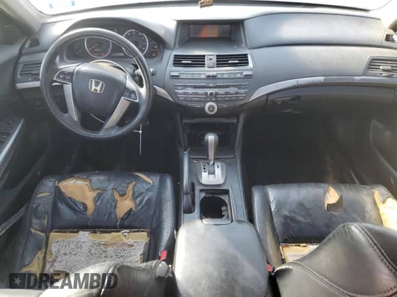2009 Honda Accord EX-L с VIN 1HGCP26889A029028, выставлен на аукционе Copart как лот 82699495 с пробегом 251 326 миль миль и Чистый • Clean title. История ставок и продаж доступна на DreamBid. Изображение 8.