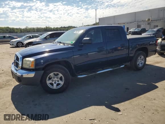 2005 Dodge Dakota SLT with VIN 1D7HW48N05S115837, listed as a Copart auction lot 70423865 with 192,731 mi miles and Clean title. Bid and sale history available at DreamBid. Image 1.