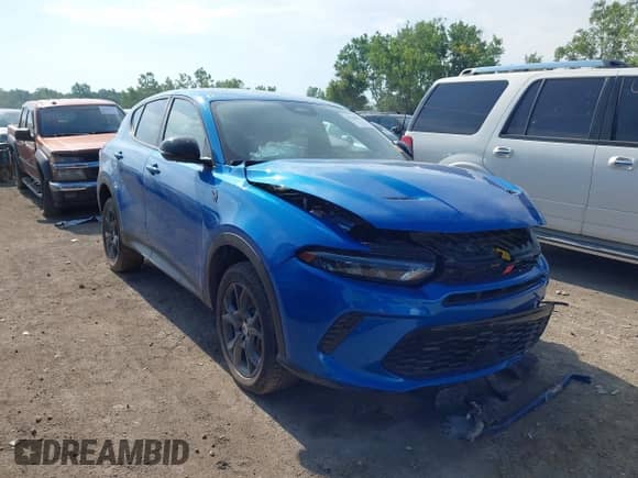 2024 Dodge Hornet GT with VIN ZACNDFAN3R3A36707, listed as a IAAI auction lot 42709379 with 1,960 mi miles and . Bid and sale history available at DreamBid. Image 1.