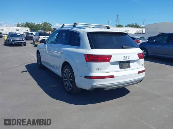 2017 Audi Q7 Premium Plus with VIN WA1LAAF72HD020494, listed as a IAAI auction lot 43307438 with 155,826 mi miles and . Bid and sale history available at DreamBid. Image 3.
