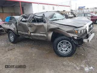 2011 Toyota Tacoma with VIN 3TMLU4EN0BM074810, listed as a IAAI auction lot 40629567 with Not provided miles and . Bid and sale history available at DreamBid. Image 1.