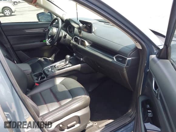 2022 Mazda CX-5 S Preferred z VIN JM3KFBCM9N0584253, wystawiony jako IAAI lot #42142889 z przebiegiem 77 104 mil mil oraz . Historia ofert i sprzedaży dostępna na DreamBid. Obrazek 5.