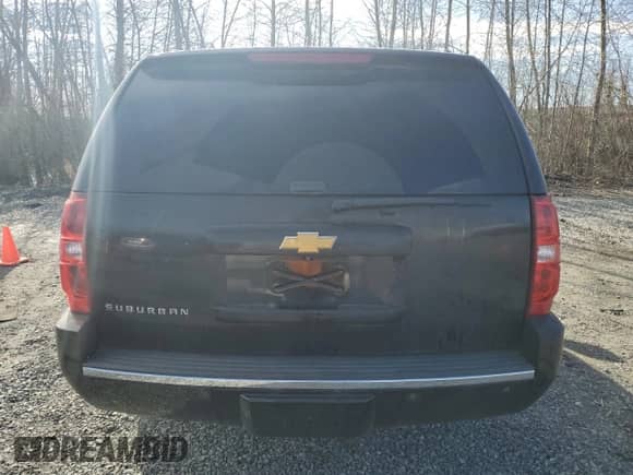 2014 Chevrolet Suburban LTZ с VIN 1GNSCKE08ER230741, выставлен на аукционе Copart как лот 47234095 с пробегом 184 263 миль миль и Списание • Salvage title. История ставок и продаж доступна на DreamBid. Изображение 6.