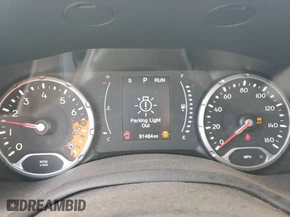 2018 Jeep Renegade Altitude with VIN ZACCJABB5JPJ66795, listed as a Copart auction lot 86684525 with 91,464 mi miles and Salvage title. Bid and sale history available at DreamBid. Image 9.