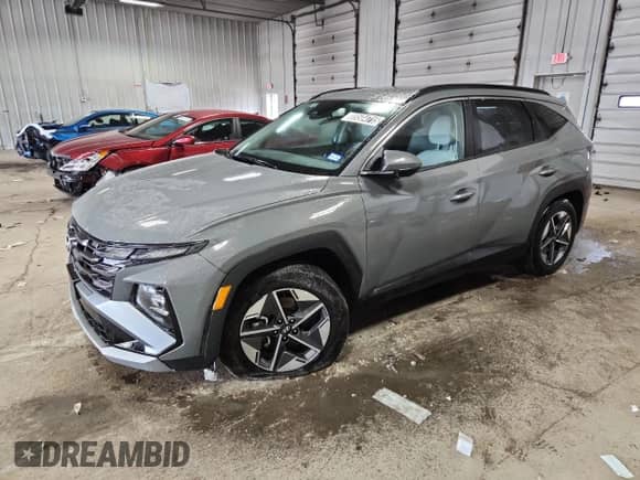 2025 Hyundai Tucson SEL with VIN 5NMJB3DE1SH470398, listed as a Copart auction lot 89504715 with Not provided miles and Clean title. Bid and sale history available at DreamBid. Image 1.