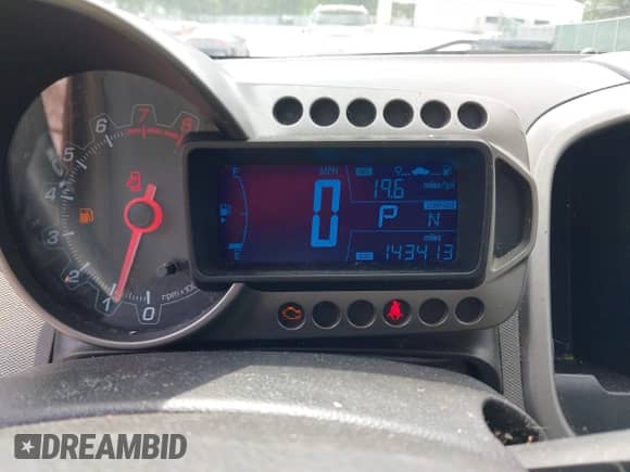 2014 Chevrolet Sonic LS with VIN 1G1JA6SH9E4146252, listed as a IAAI auction lot 42590935 with 143,413 mi miles and . Bid and sale history available at DreamBid. Image 7.