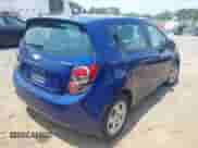 2014 Chevrolet Sonic LS z VIN 1G1JB6SH7E4225657, wystawiony jako IAAI lot #42708767 z przebiegiem 60 209 mil mil oraz . Historia ofert i sprzedaży dostępna na DreamBid. Obrazek 4.