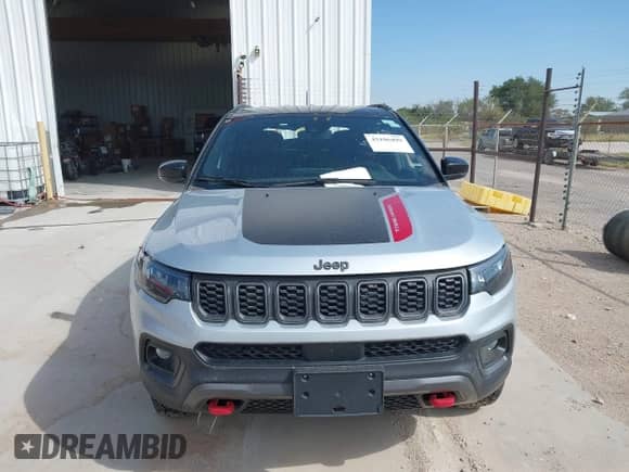 2025 Jeep Compass Trailhawk с VIN 3C4NJDDN7ST594866, выставлен на аукционе IAAI как лот 43106499 с пробегом 13 429 миль миль и . История ставок и продаж доступна на DreamBid. Изображение 12.