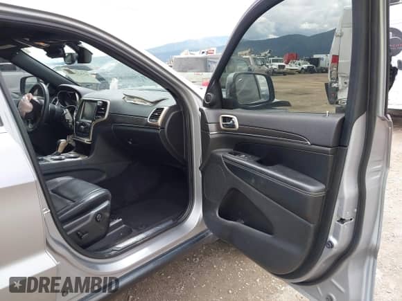 2017 Jeep Grand Cherokee Limited с VIN 1C4RJFBG4HC938062, выставлен на аукционе IAAI как лот 42322174 с пробегом 75 821 миль миль и . История ставок и продаж доступна на DreamBid. Изображение 5.