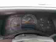 2005 Chevrolet Silverado 2500HD Work Truck с VIN 1GCHC23U85F853092, выставлен на аукционе Copart как лот 54121235 с пробегом 273 862 миль миль и На запчасти • Non repairable. История ставок и продаж доступна на DreamBid. Изображение 9.