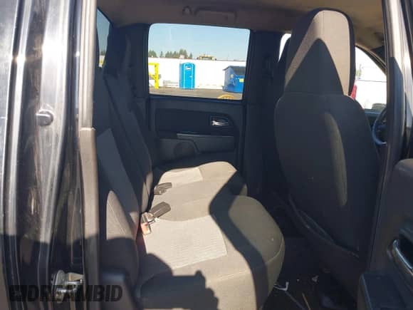 2011 Chevrolet Colorado 1LT z VIN 1GCHTCFE2B8115945, wystawiony jako IAAI lot #42314389 z przebiegiem 250 571 mil mil oraz . Historia ofert i sprzedaży dostępna na DreamBid. Obrazek 8.