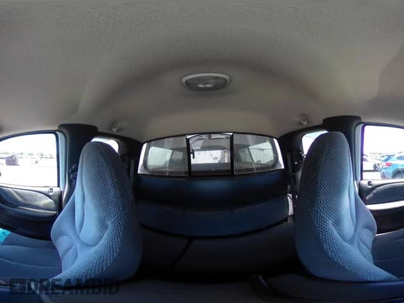 1999 Dodge Dakota SLT z VIN 1B7GG22X8XS301937, wystawiony jako IAAI lot #42628522 z przebiegiem Nie podano mil oraz . Historia ofert i sprzedaży dostępna na DreamBid. Obrazek 17.