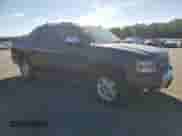 2011 Chevrolet Avalanche LT z VIN 3GNMCFE06BG168235, wystawiony jako Copart lot #77015904 z przebiegiem 203 285 mil mil oraz Szkoda całkowita • Salvage title. Historia ofert i sprzedaży dostępna na DreamBid. Obrazek 4.