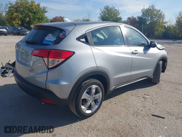 2021 Honda HR-V LX with VIN 3CZRU6H3XMM753142, listed as a IAAI auction lot 43340959 with 22,220 mi miles and . Bid and sale history available at DreamBid. Image 4.