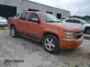 2007 Chevrolet Avalanche 3LT with VIN 3GNEC12047G227365, listed as a Copart auction lot 69121885 with 186,421 mi miles and Salvage title. Bid and sale history available at DreamBid. Image 4.