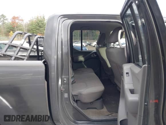 2015 Nissan Frontier SV с VIN 1N6AD0FV8FN721994, выставлен на аукционе IAAI как лот 43502895 с пробегом 126 824 миль миль и . История ставок и продаж доступна на DreamBid. Изображение 8.